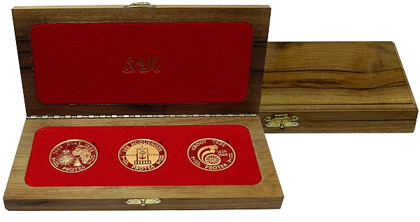 1988_Gold_Proof_3_Coin_Dias_Huguenots_Groot_Trek_Set_box_aa.JPG